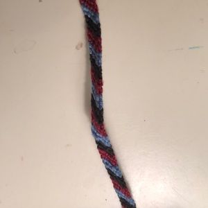 Diagonal knots thread braclets